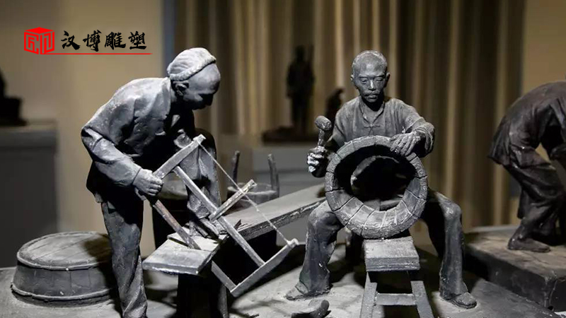 歷史傳統(tǒng)文化木匠藝術(shù)流傳至今，展現(xiàn)木匠文化主題人物雕塑