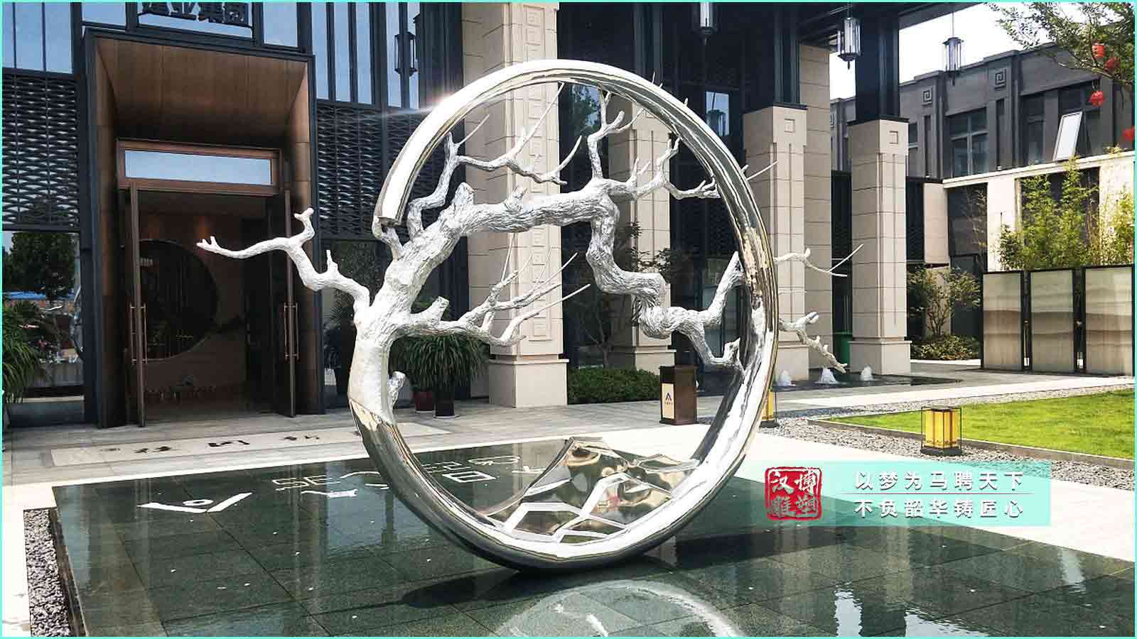 不銹鋼梅花圓雕塑,不銹鋼房地產(chǎn)雕塑,不銹鋼大型雕塑定制廠家