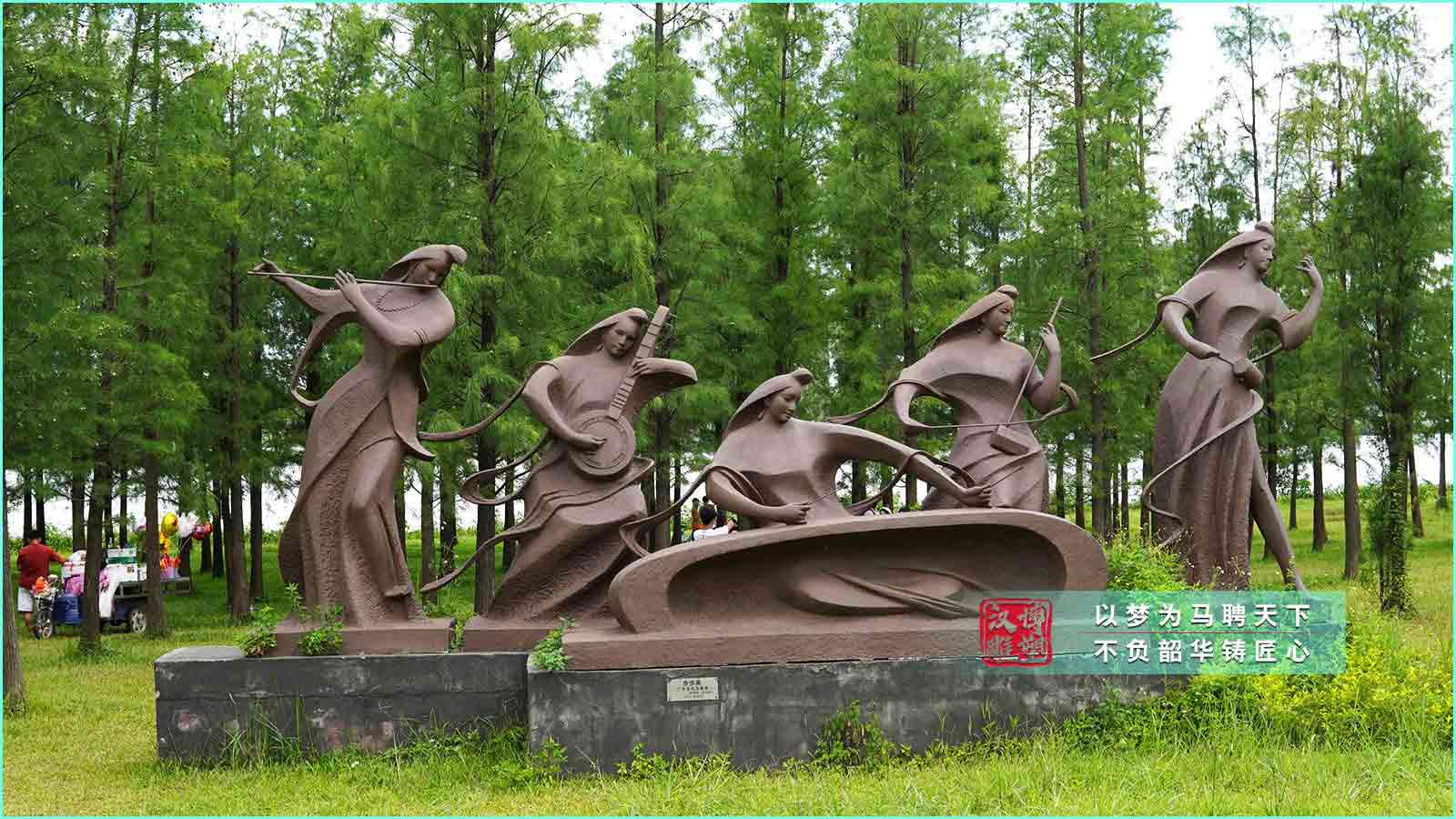 鑄銅吹拉彈唱音樂(lè)主題人物雕塑,戶(hù)外大型廣場(chǎng)公園景觀(guān)雕塑,黃銅雕塑定制源頭工廠(chǎng)