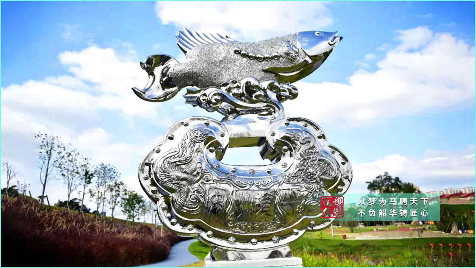 不銹鋼鯉魚(yú)雕塑,戶(hù)外動(dòng)物雕塑,大型雕塑制作廠(chǎng)家