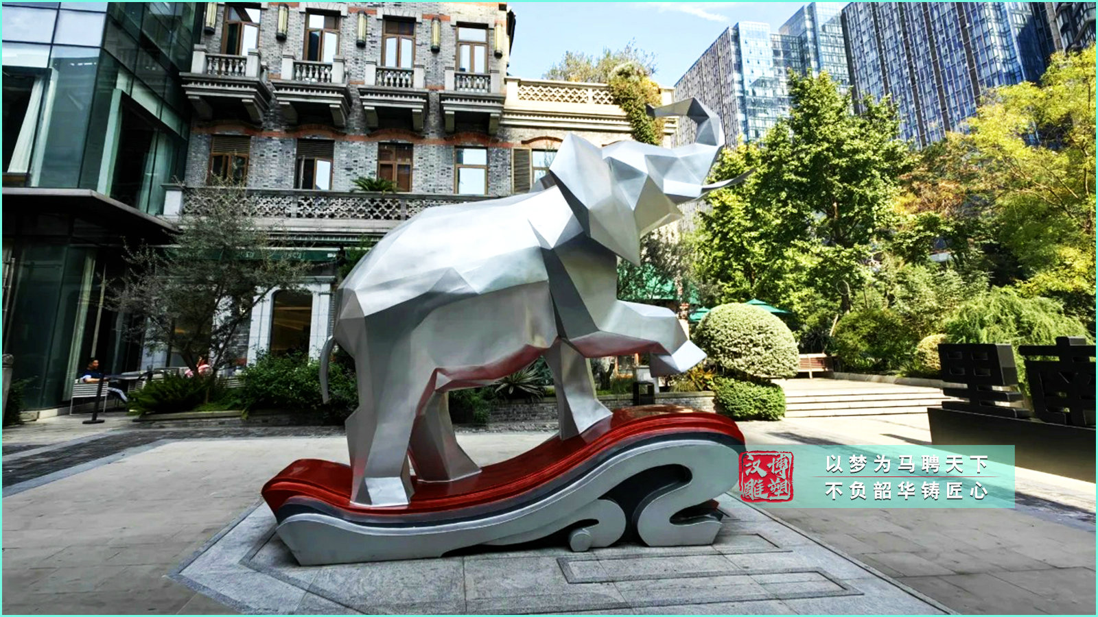不銹鋼仿真大象雕塑,戶外街區(qū)城市廣場(chǎng)景觀,不銹鋼拉絲工藝雕塑定制廠家